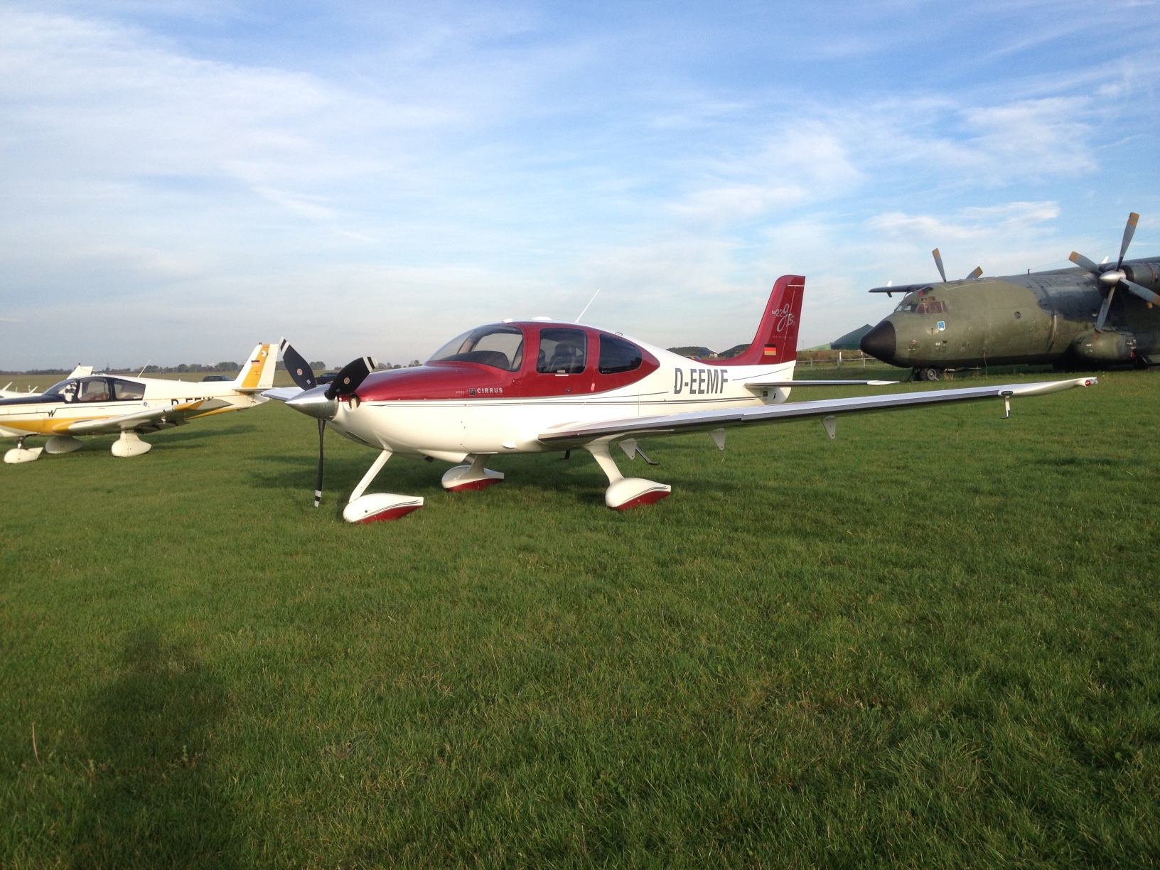 Cirrus SR22